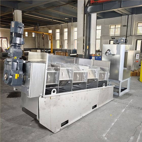 養(yǎng)豬場水泡糞脫水疊螺機(jī)